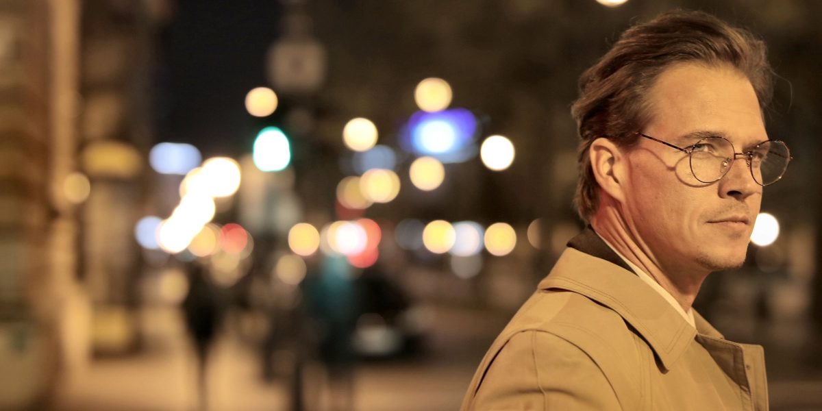 Navigating urban loneliness is a common challenge for men, prompting the search for mental health support.